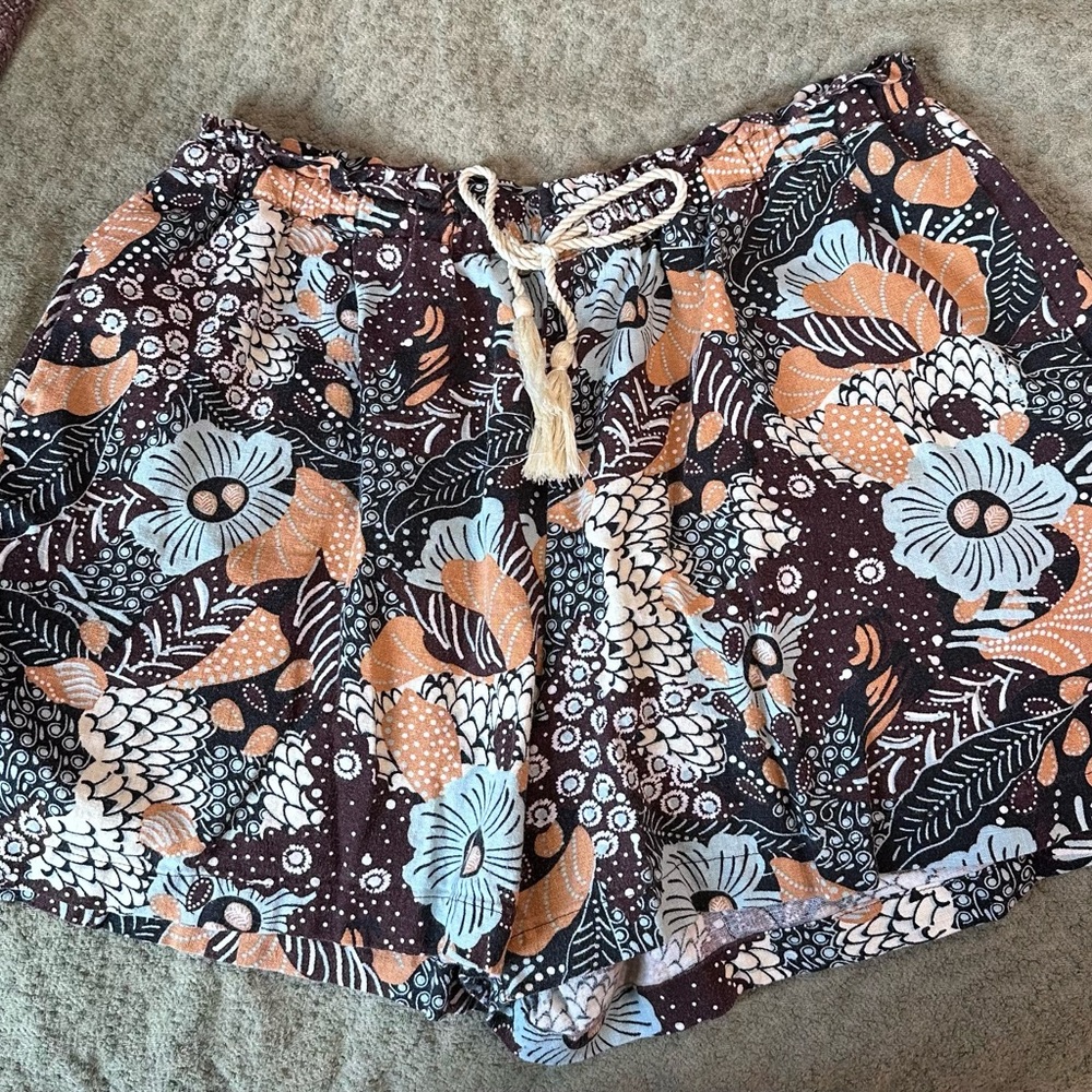 Joie Floral Drawstring Women's Shorts - Peach, Light Blue & Black